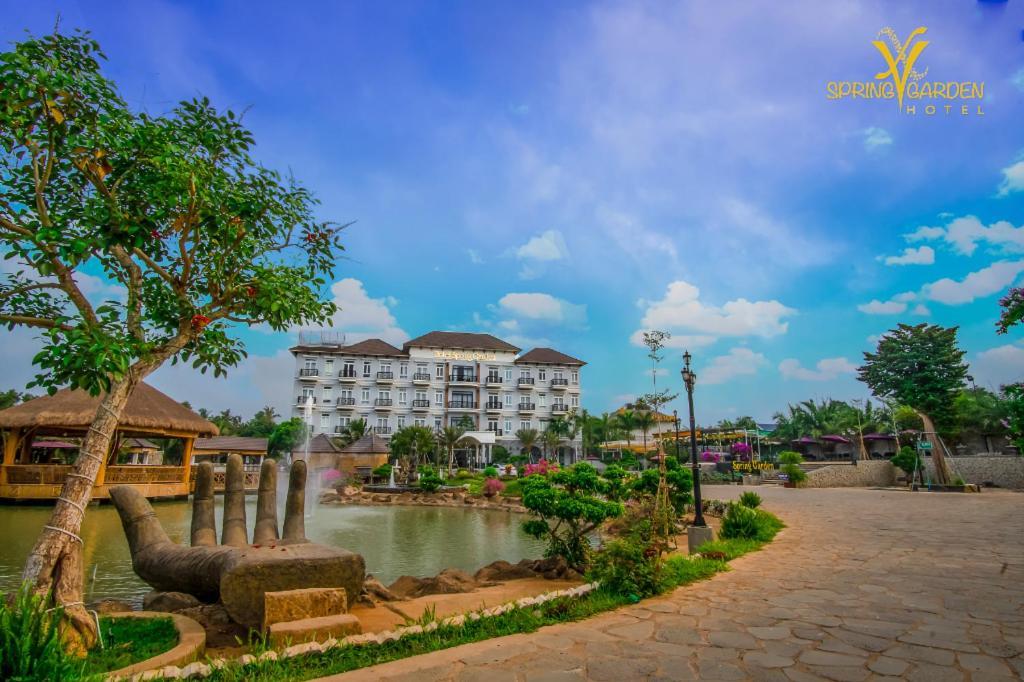 Spring Garden Hotel Lk Long Khanh Kültér fotó