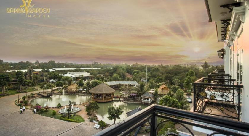 Spring Garden Hotel Lk Long Khanh Kültér fotó