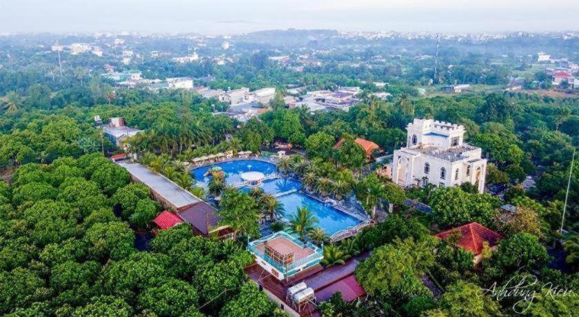 Spring Garden Hotel Lk Long Khanh Kültér fotó